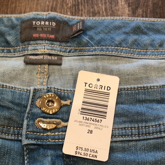 Torrid Feel the Fit Mid-Rise Flare Plus Size 28S - Picture 4 of 9